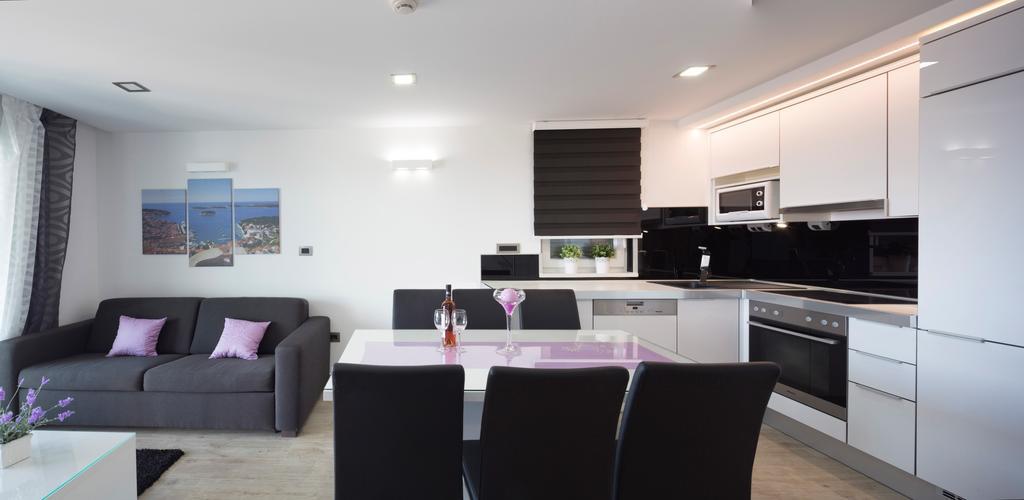 אומיס Apartments The Seasons Residence חדר תמונה